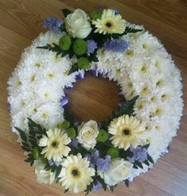 Massed Open Wreath